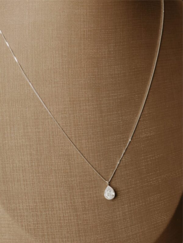Colar Ponto de Luz Gota em Prata 925