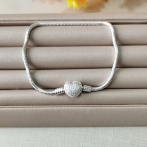 Pulseira para Berloques Coração Cravejado frente em Prata 925