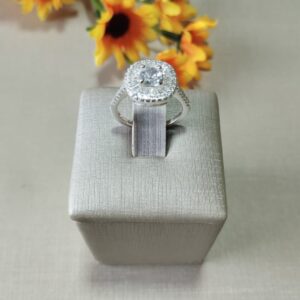 Anel Cravejado Luxo em Prata 925