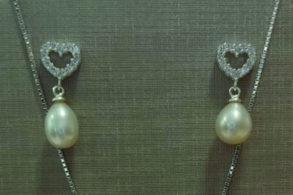 Conjunto Pérola com Coração Cravejado em Prata 925 - Image 3