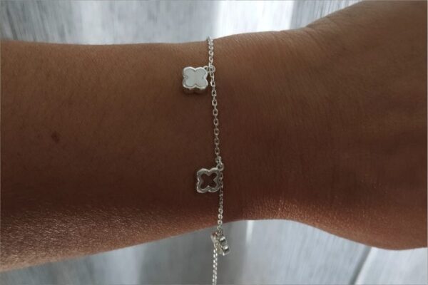 Pulseira 5 Trevos Madrepérola e Vazado em Prata 925 - Image 3