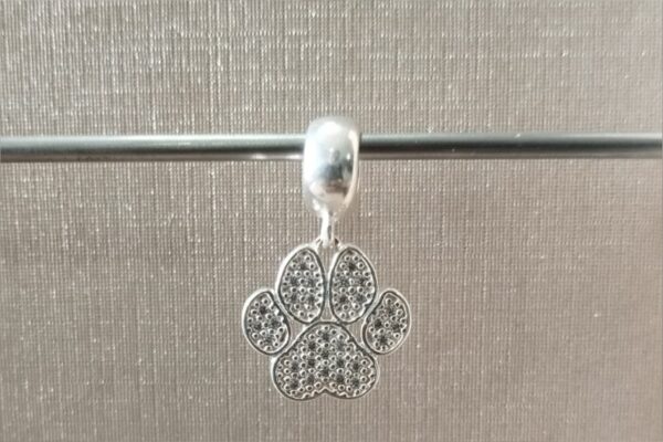 Berloque Patinha Cravejada em Prata 925 - Imagem 3