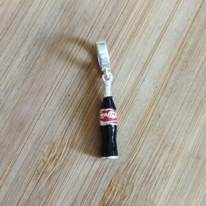 Berloque Coca Cola em Prata 925
